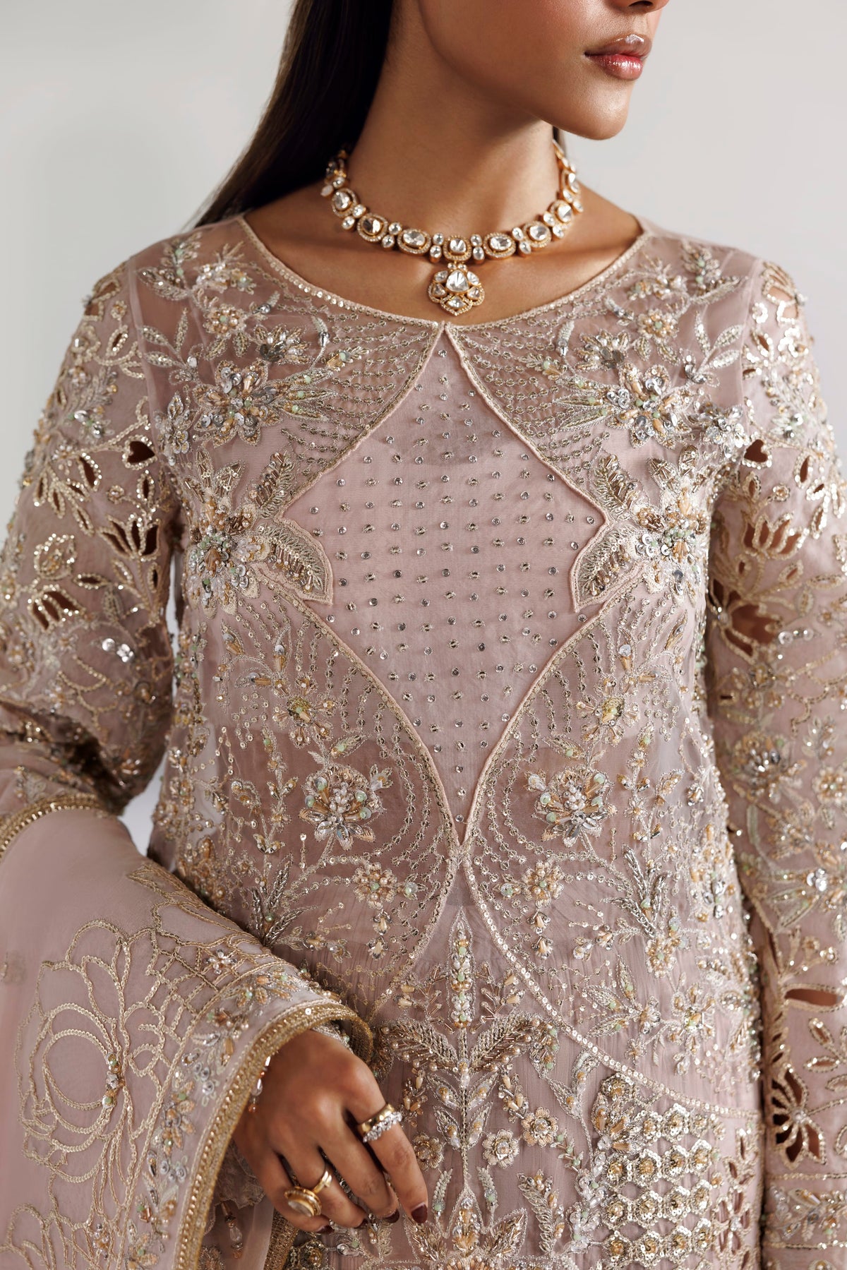 Iyla by Akbar Aslam – Pakistani wedding guest outfit