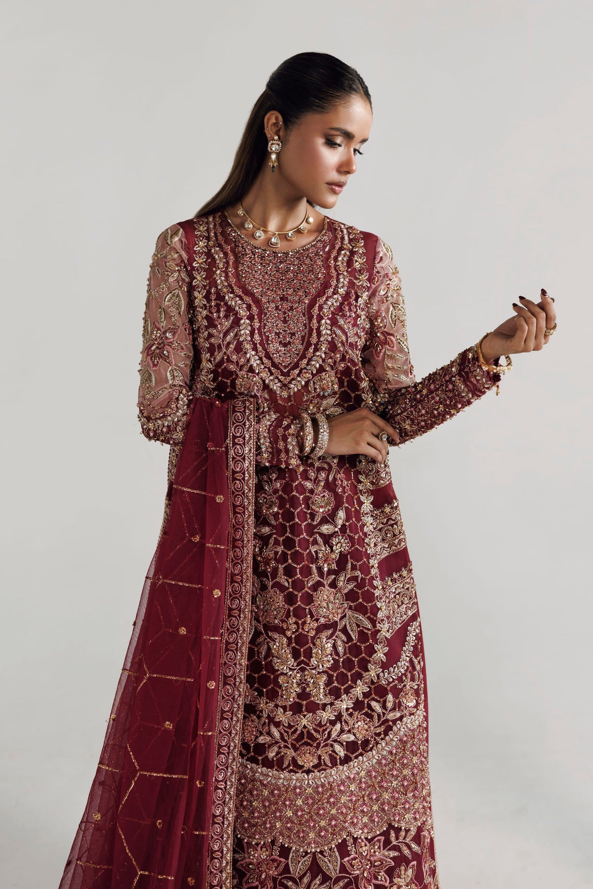 Azelle by Akbar Aslam – Pakistani wedding guest organza suit