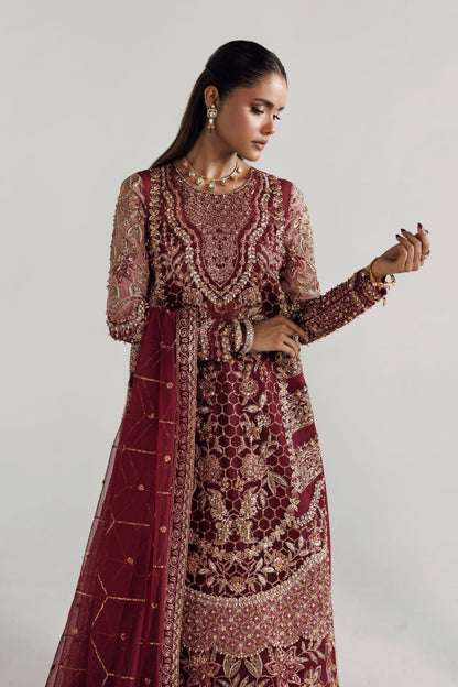 Azelle by Akbar Aslam – Pakistani wedding guest organza suit