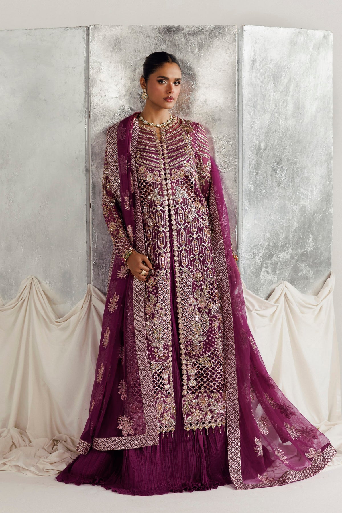 Laira by Akbar Aslam – Pakistani wedding guest outfit