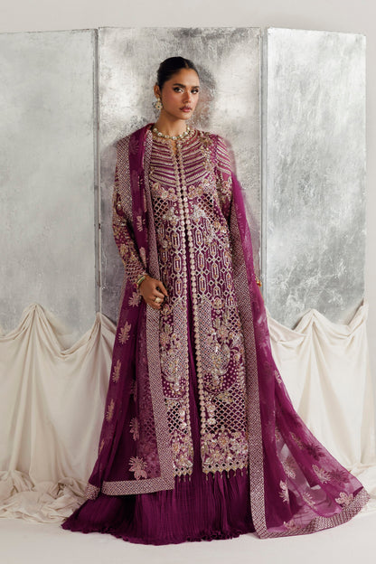 Laira by Akbar Aslam – Pakistani wedding guest outfit