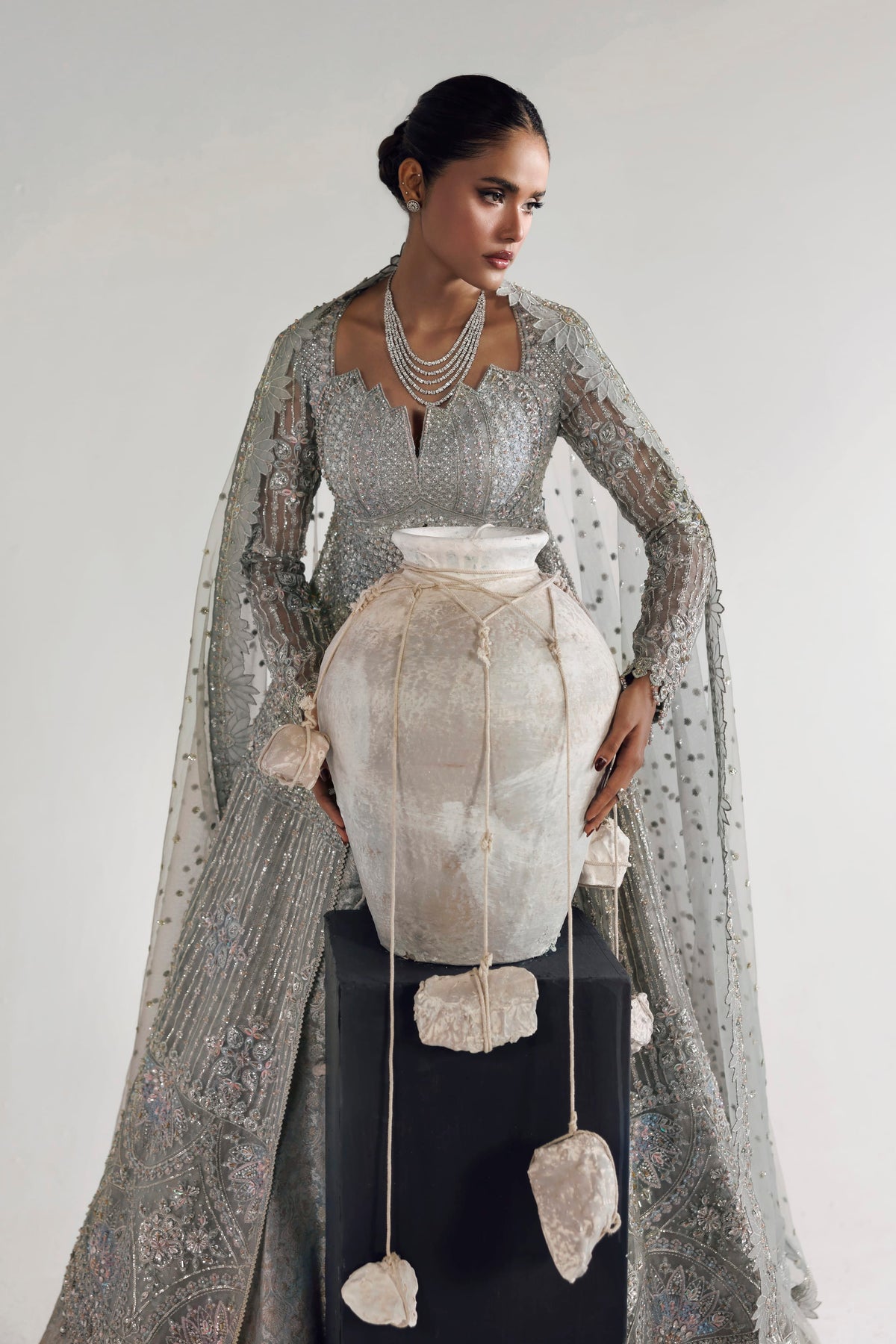 Akbar Aslam Veyra embellished sleeves