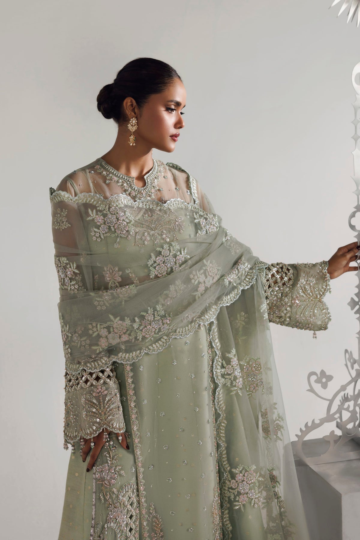 Pakistani formal Zaria by Akbar Aslam