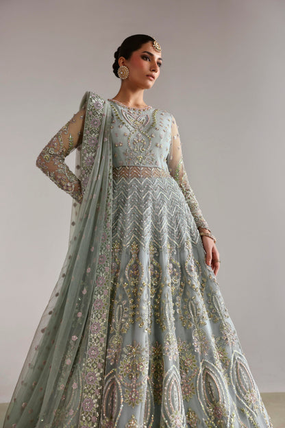 Zebunnisa by Akbar Aslam – Pakistani wedding guest outfit
