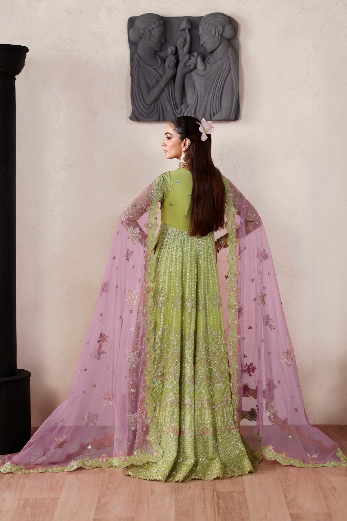Akbar Aslam Zarelle organza sleeve border detail