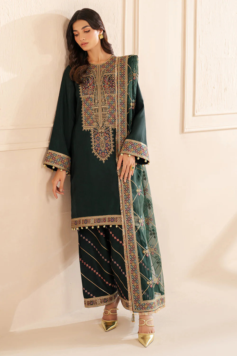 Shop JAZMIN Formals Embroidered Raw Silk UR-7049 at Raz Ruya! Huge discounts on luxury Pakistani designer wear. Fast delivery to UK, USA & Canada. End-of-Year & New Year Sale!