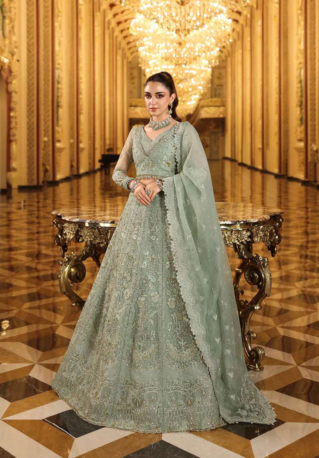Lime Light by Elaf Stardom ’25 features hand-embroidered organza panels, elegant dupatta, and raw silk inner — perfect for festive gatherings and formal occasions.