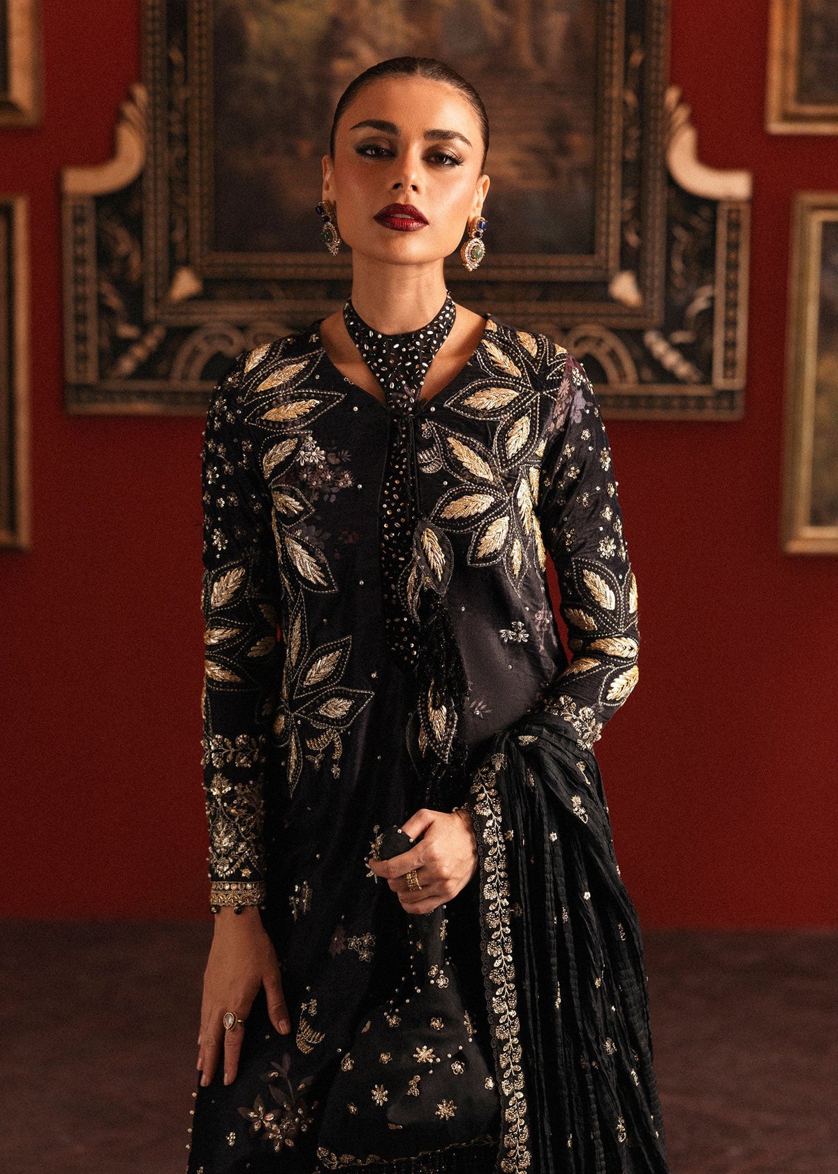 Sardinia Midnight Majest velvet suit – view 6