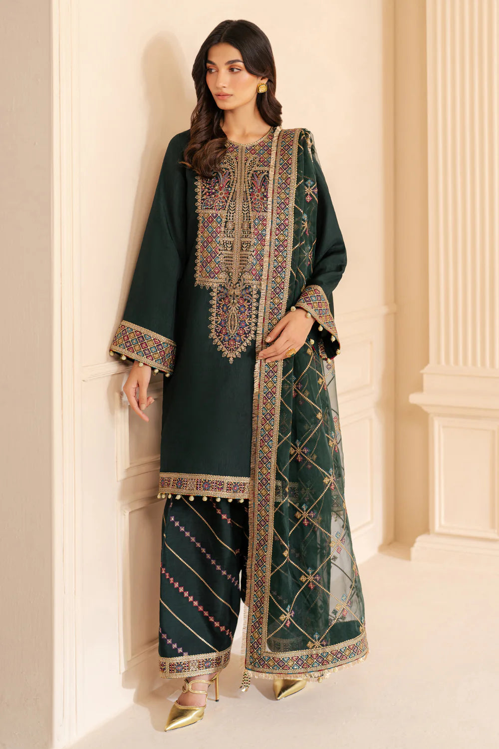 Shop JAZMIN Formals Embroidered Raw Silk UR-7049 at Raz Ruya! Huge discounts on luxury Pakistani designer wear. Fast delivery to UK, USA & Canada. End-of-Year & New Year Sale!