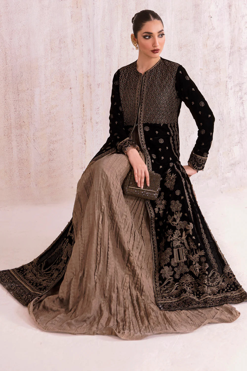 Shop JAZMIN Velvet Formal VF-2001 at Raz Ruya! Huge discounts on luxury Pakistani designer wear. Fast delivery to UK, USA & Canada. End-of-Year & New Year Sale!