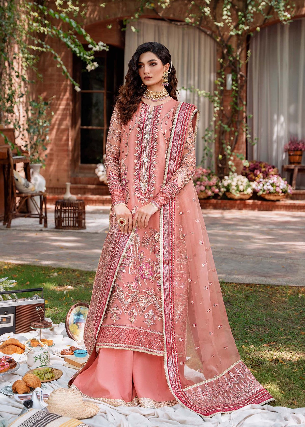 Akbar Aslam Mehrbano side view of organza shirt