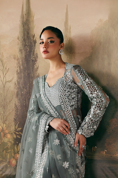 Afrozeh Crescent sweetheart neckline embellishment detail