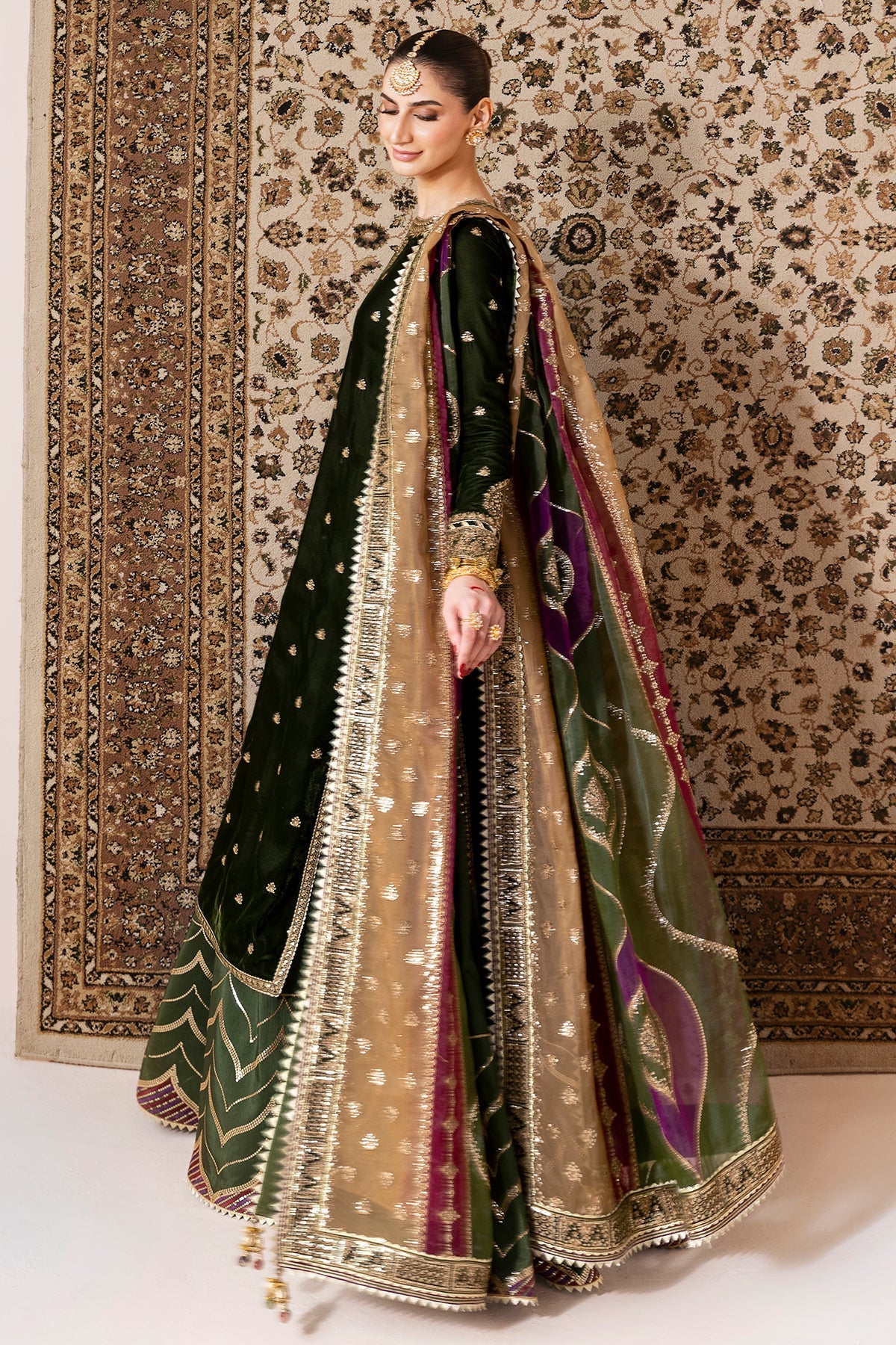 Jazmin | EMBROIDERED VELVET FORMAL CVF D-09