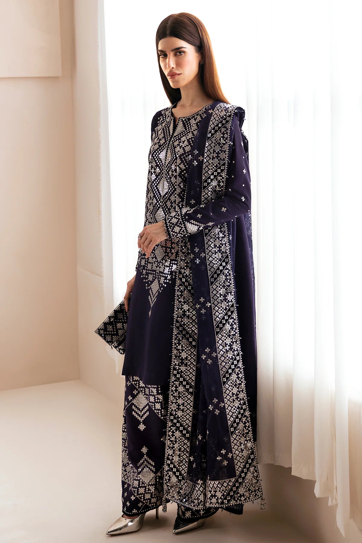 PREMIUM EMBROIDERED RAW SILK UR-7030