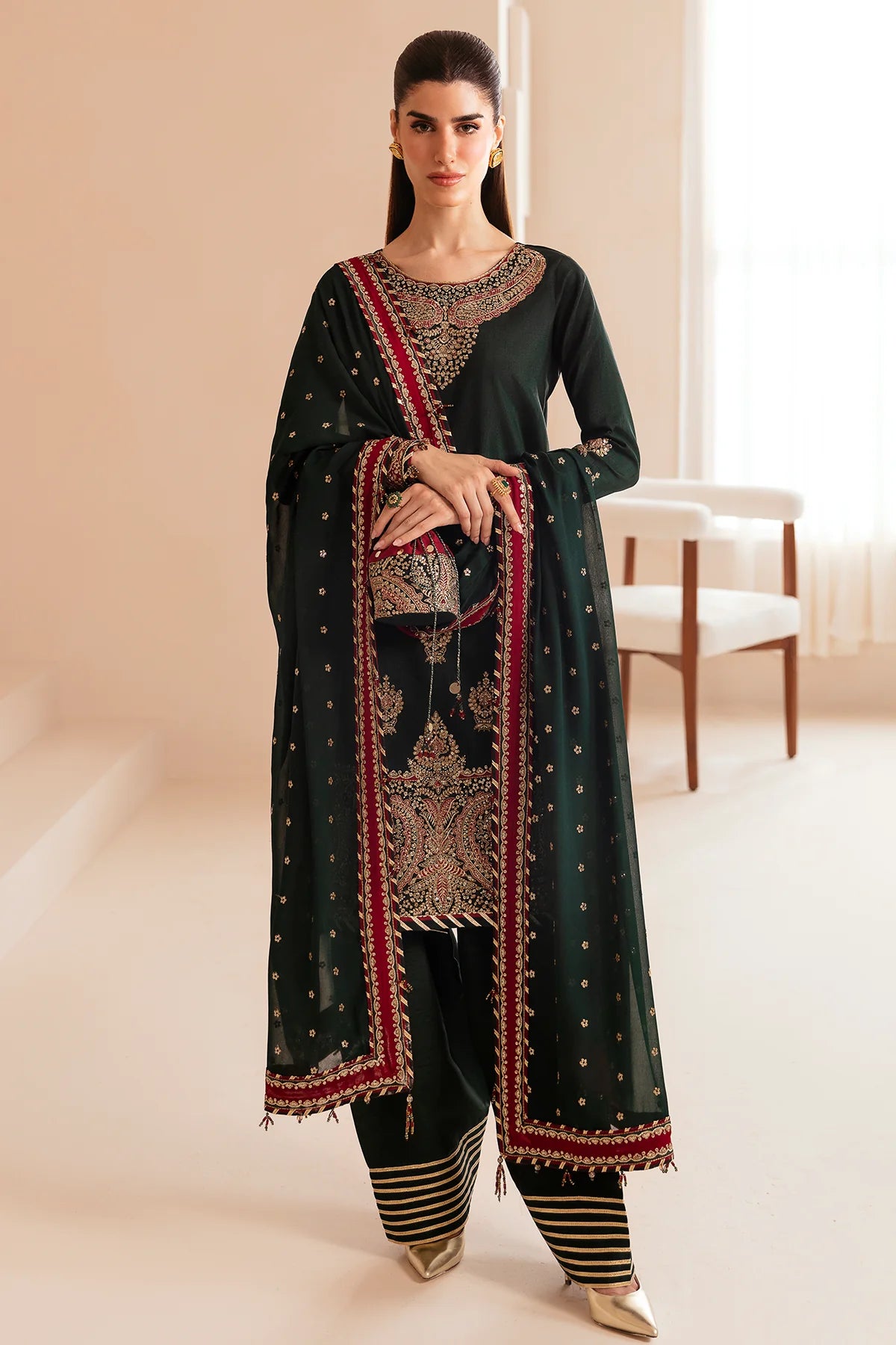 PREMIUM EMBROIDERED RAW SILK UR-7036