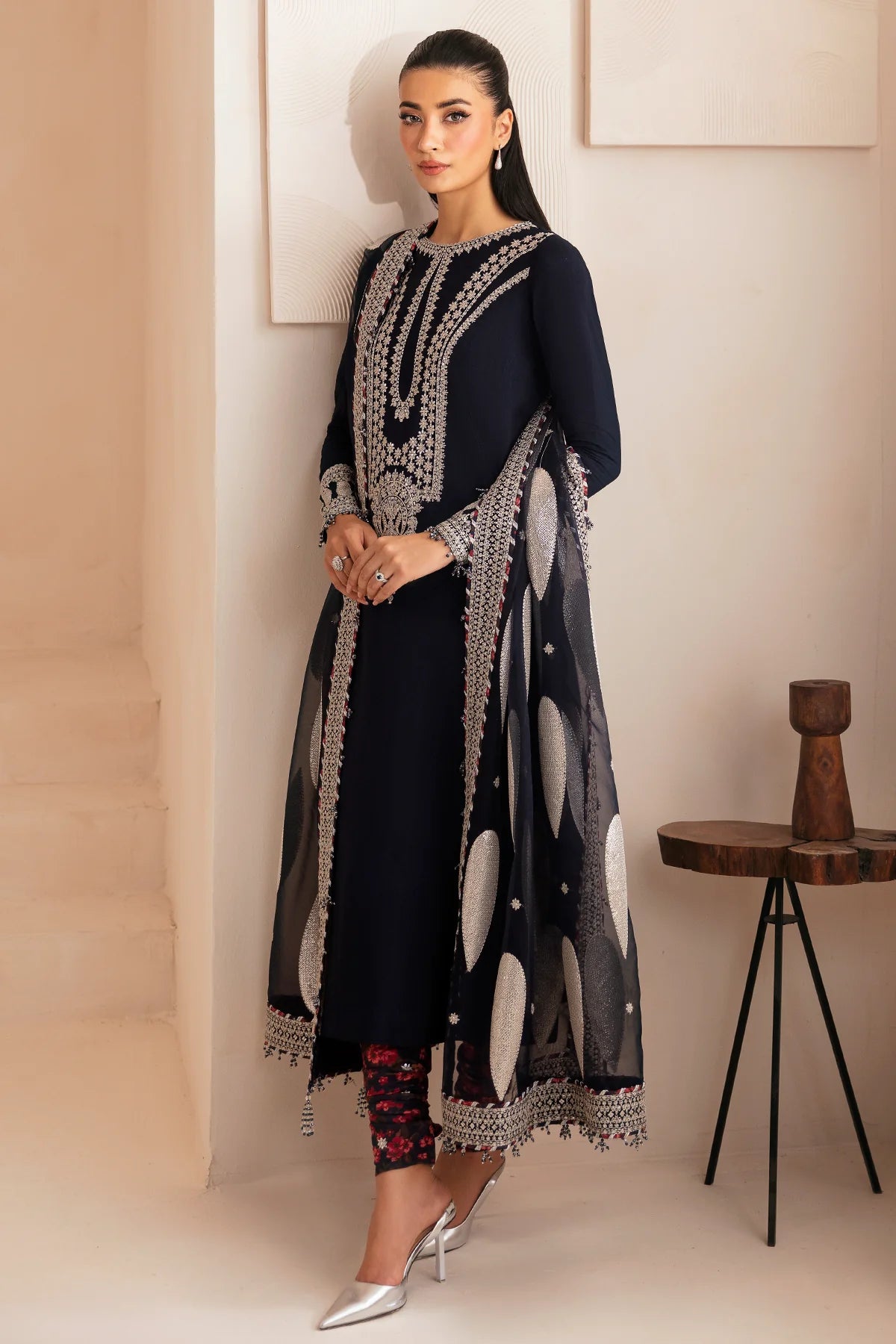 PREMIUM EMBROIDERED RAW SILK UR-7033