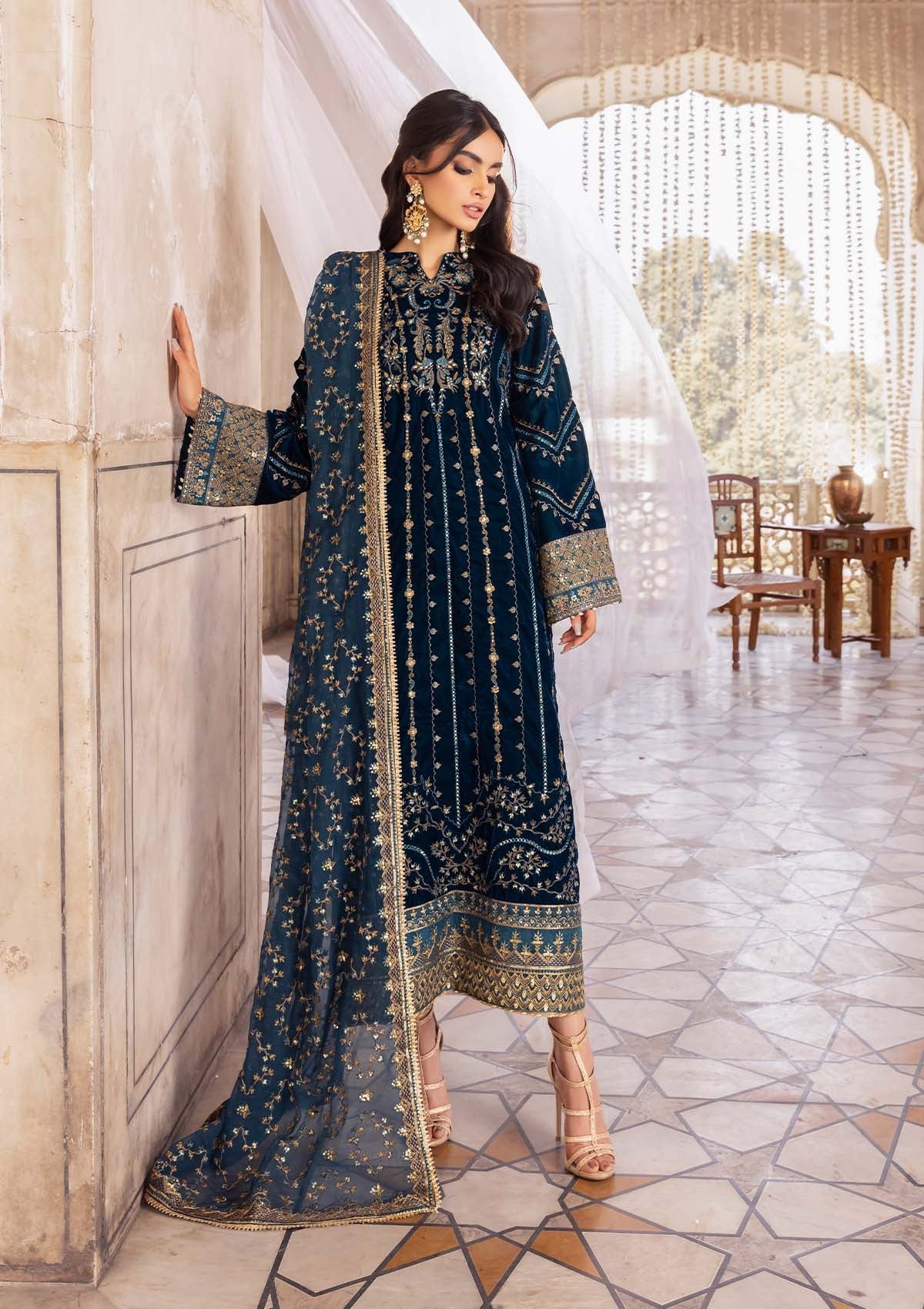 AIK Atelier Baagh Look A2201 deep teal embroidered velvet kameez