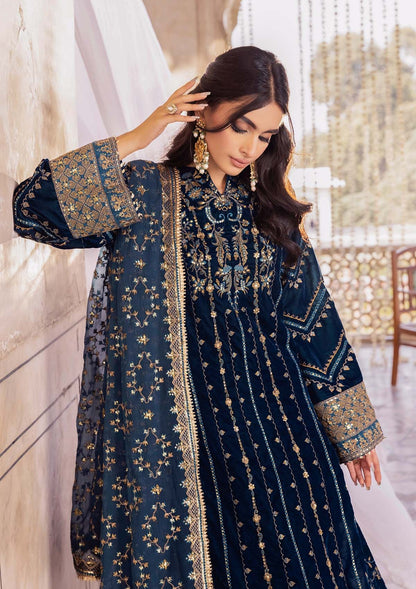 AIK Baagh Velvet Look A2201 – Pakistani winter wedding outfit