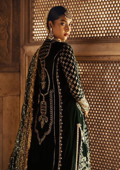 AIK Atelier Dastoor A2402 sleeve border close-up