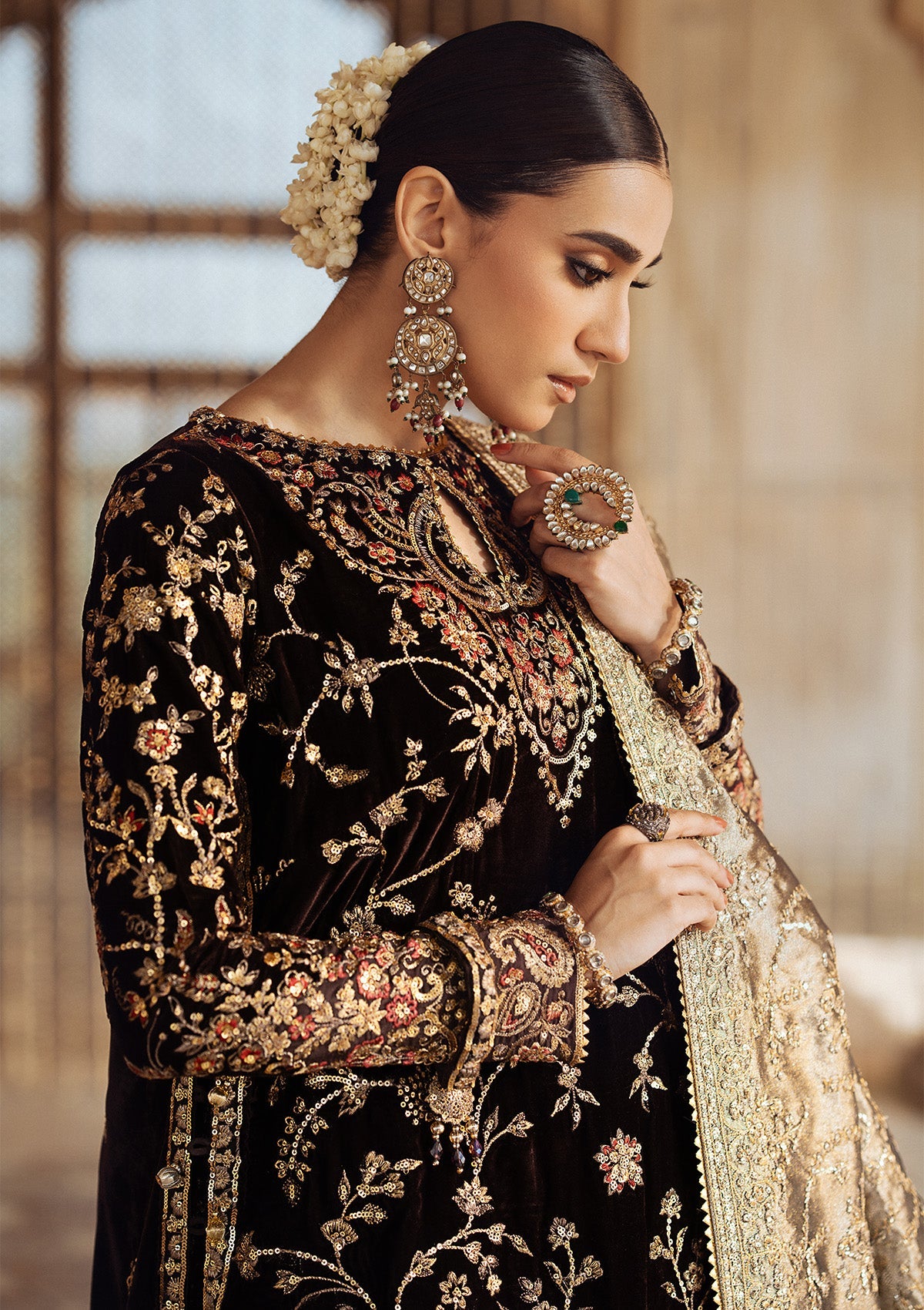 AIK Atelier Dastoor A2409 Pakistani brown velvet formal with tissue dupatta