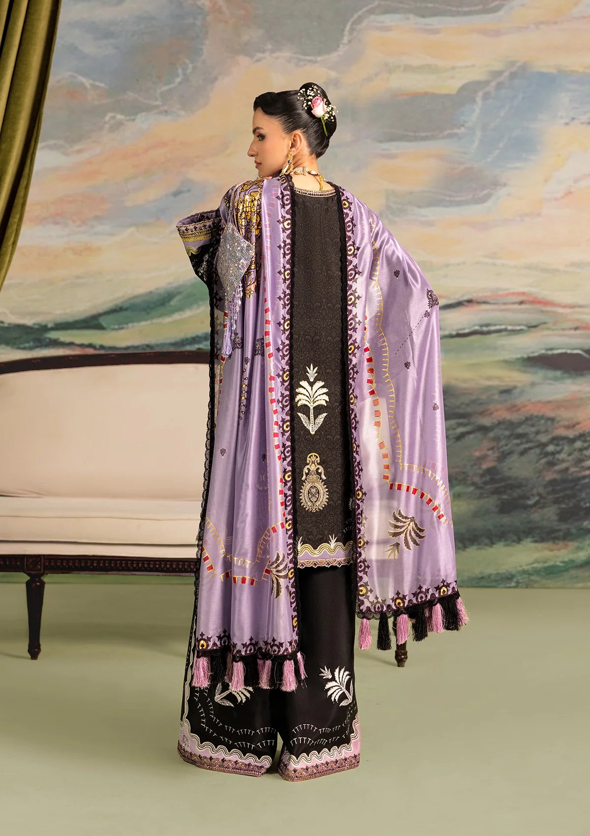 Elegant foil printed crepe silk dress with embroidered organza neckline finishing and sleeve borders. Paired with printed crepe silk pants and silk dupatta.