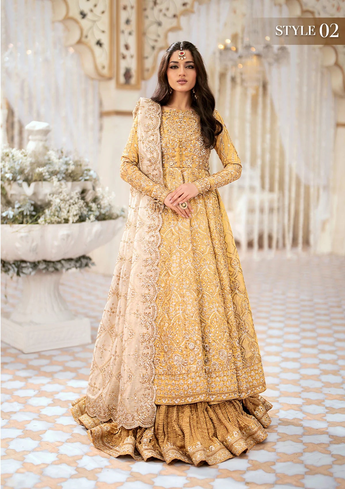 Luxurious tissue ensemble with embellished bodice, neck jaal, rich borders, jamawaar pants, and a contrast tissue dupatta. Styled as blouse with lehnga or kalidaar frock with crushed skirt.