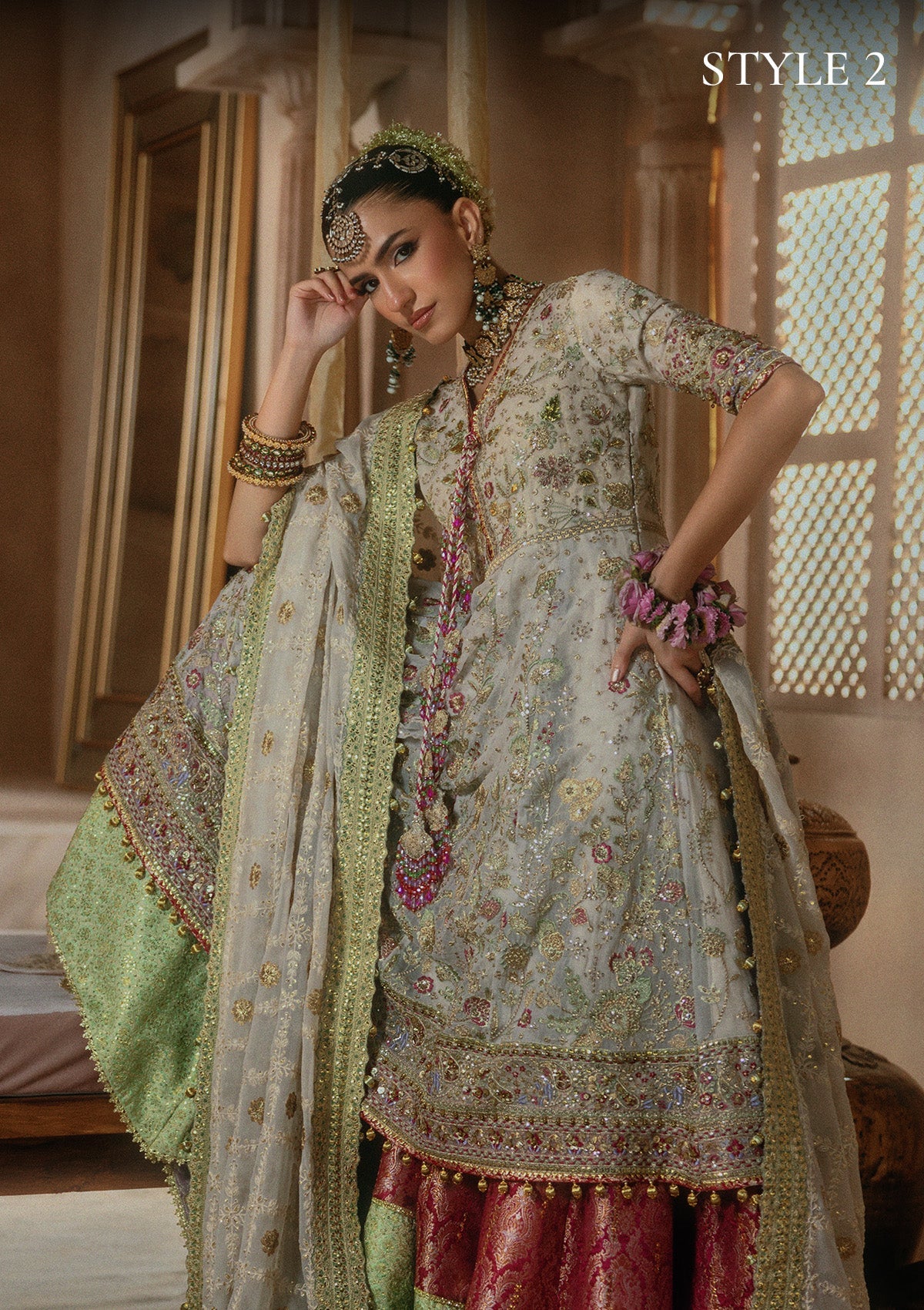 AIK Atelier Look B2602 back view