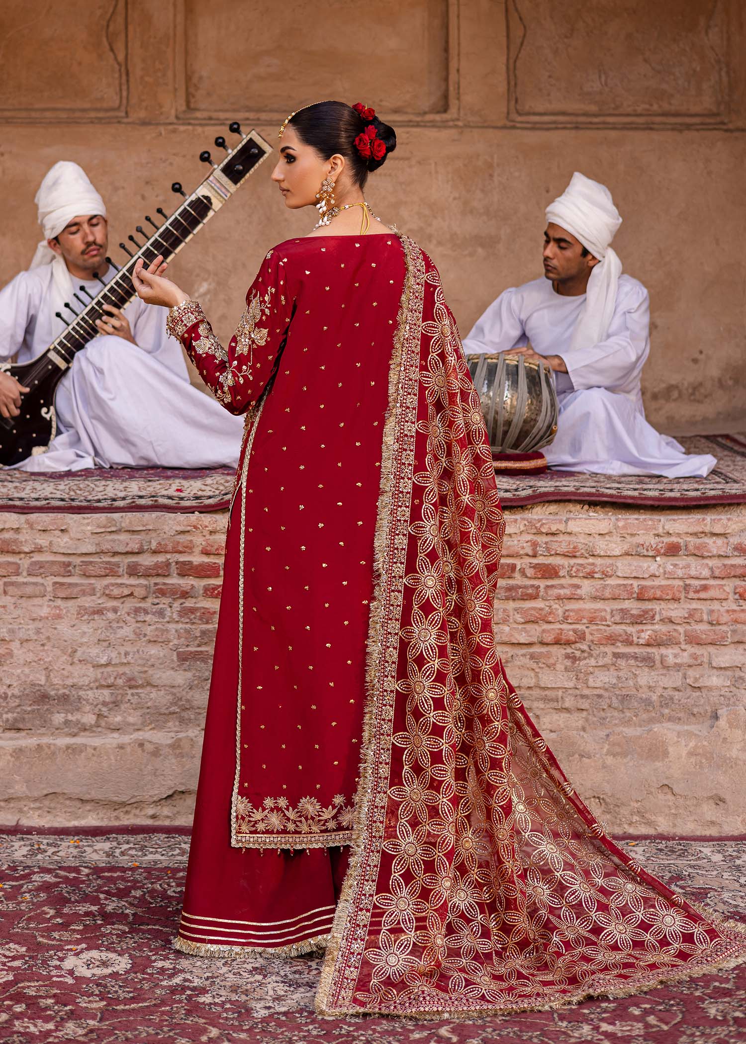 Arusa by Akbar – Razruya